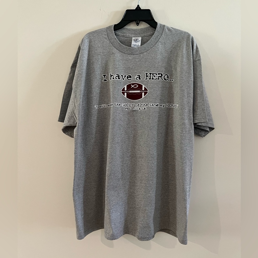 Gray Delta Pro Weight Graphic Men's T-Shirt,”I have a Hero” Size XL